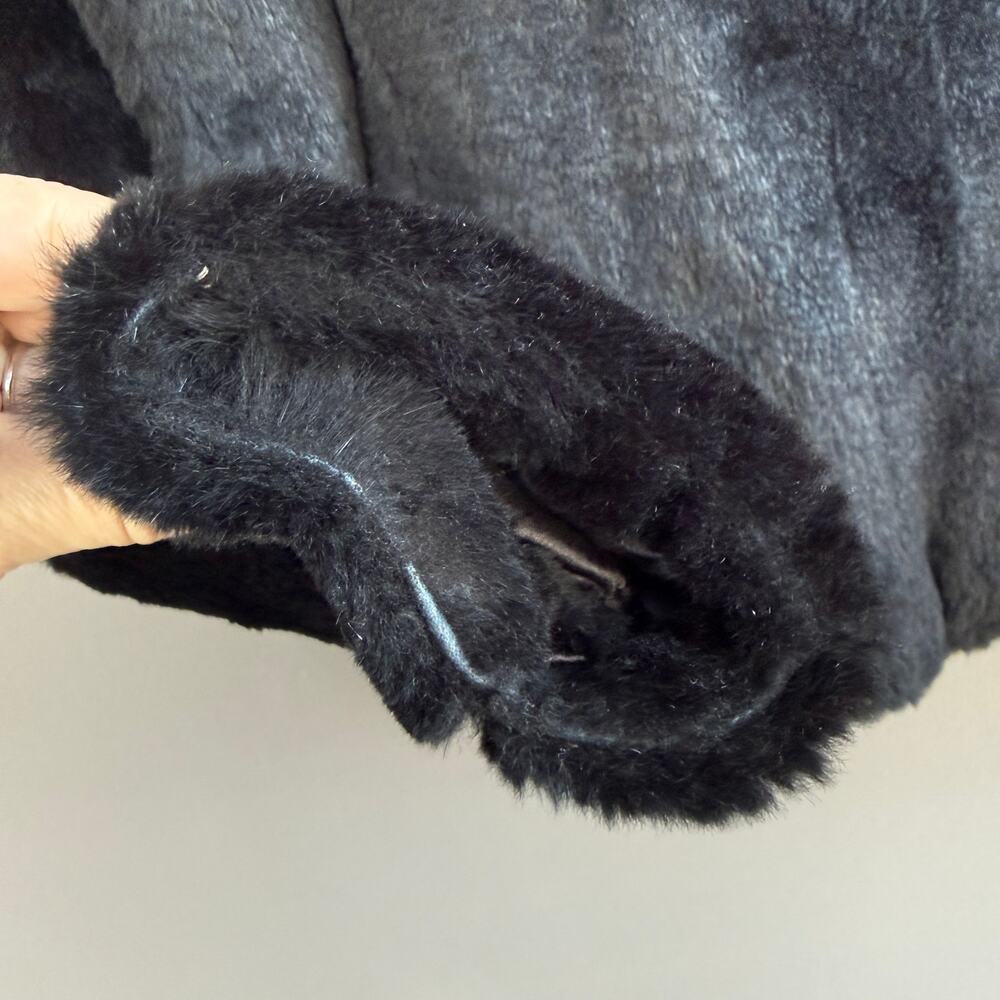 Vintage womens Fengshun fur jacket - black - cropped - fox - mink? - size M - Picture 12 of 15